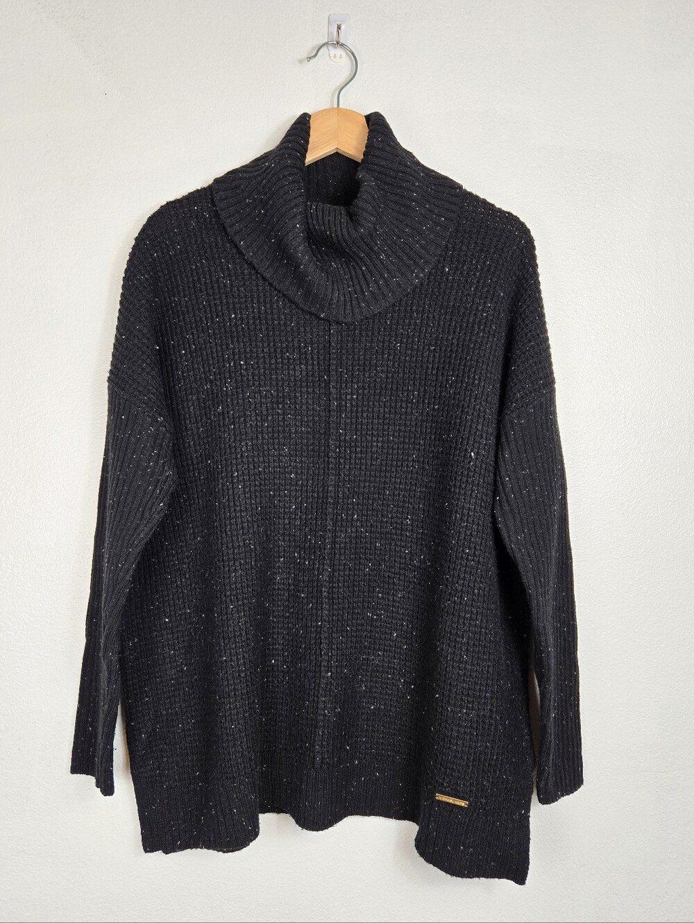 Michael Kors Speckled Black Knit Cowl Neck Waffle Knit Sweater Cozy Size Medium